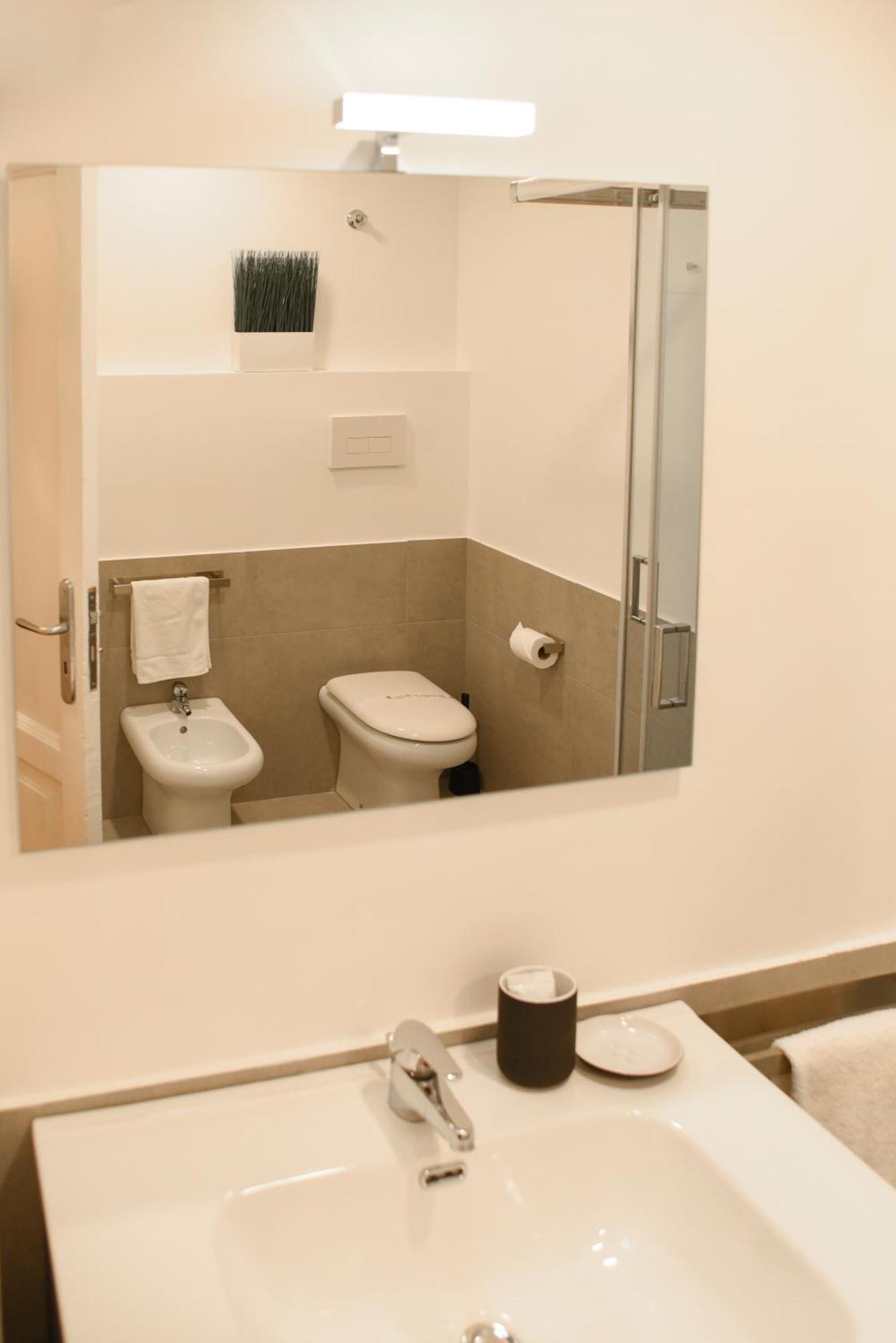 Downtown Umberto 74 Apartman Nápoly Kültér fotó